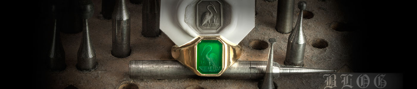 Green Agate Signet Ring Seal Engraved With Heron Crest
