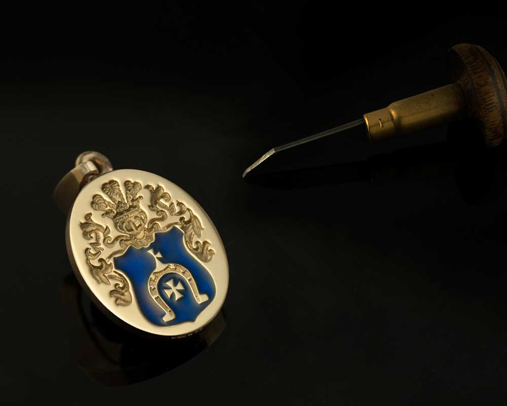 Pendant Engraved with an Heraldic Arms Enamelled Blue