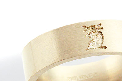 4mm Wedding Band Engraved with Heraldic Crest