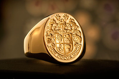 Family Name / Louis XIV Style Arms / 'Seal Engraving' / Oval 9ct
