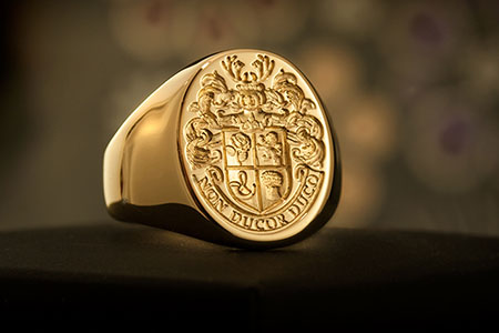 Family Name / Louis XIV Style Arms / 'Seal Engraving' / Oval 9ct