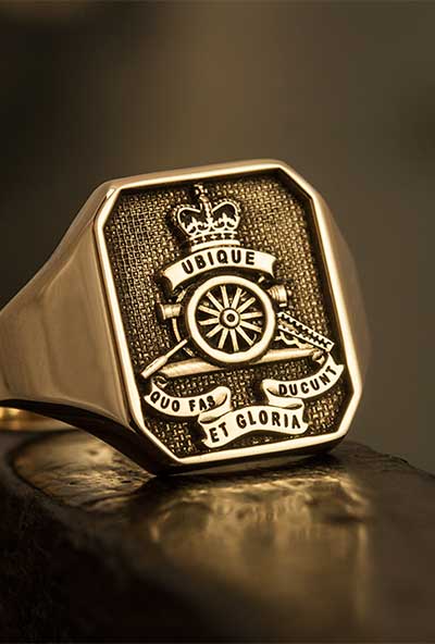 Royal Artillery cap badge octagonal ring